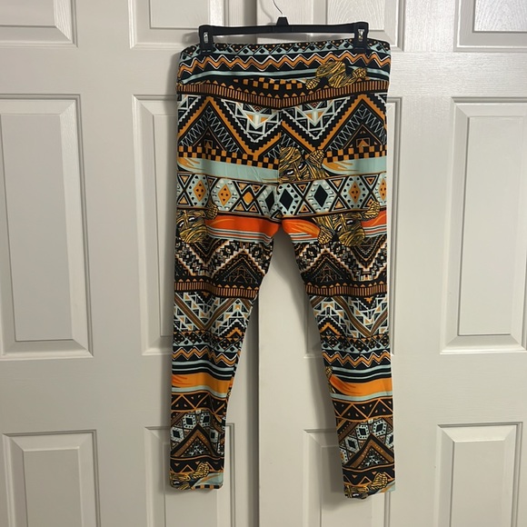 P10-NWOT LuLaRoe TC2 Tall & Curvy Multicolor Aztec Mummy Prints Stretch Leggings - Picture 2 of 11
